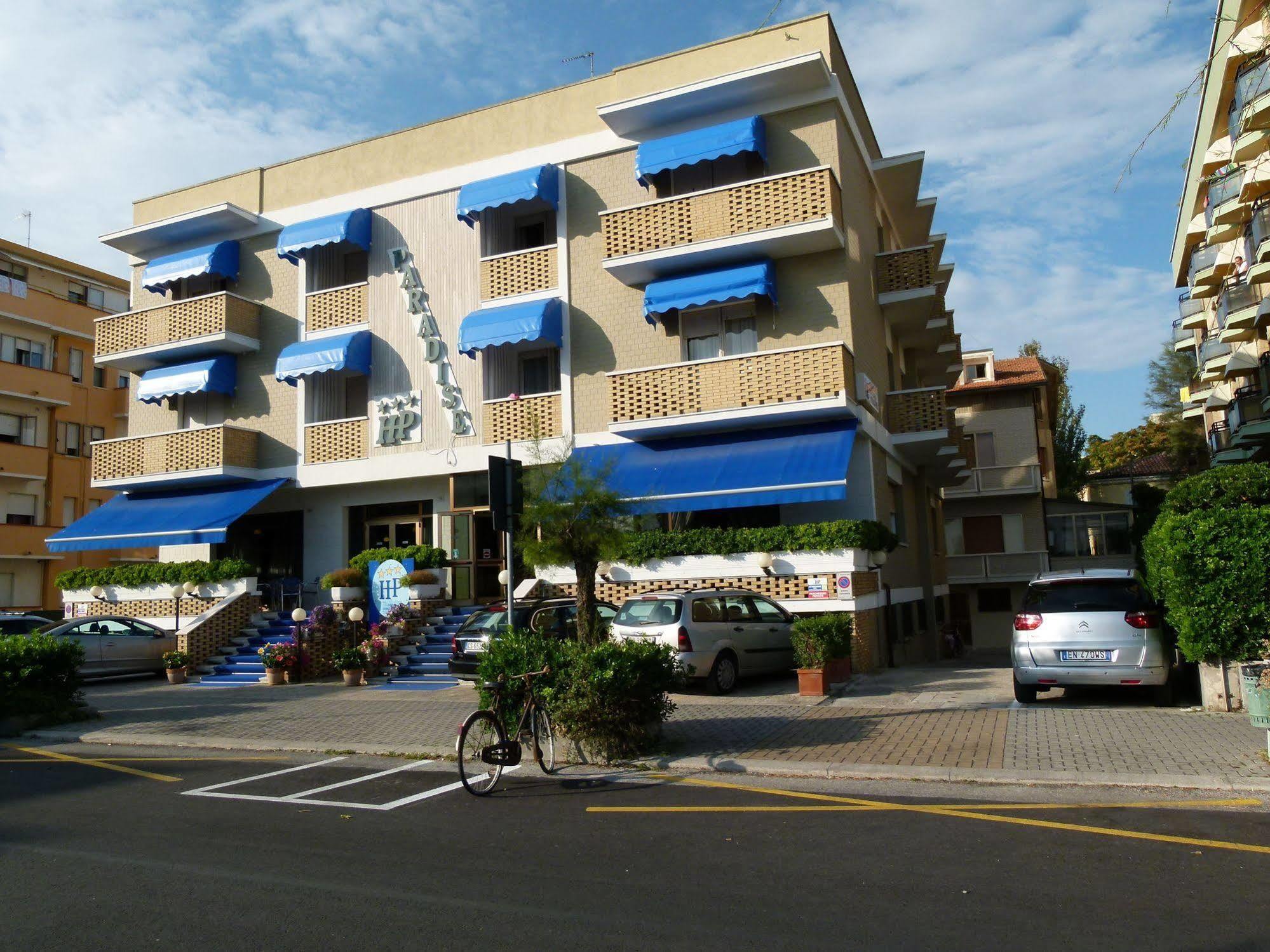 Hotel Paradise Fano Bagian luar foto