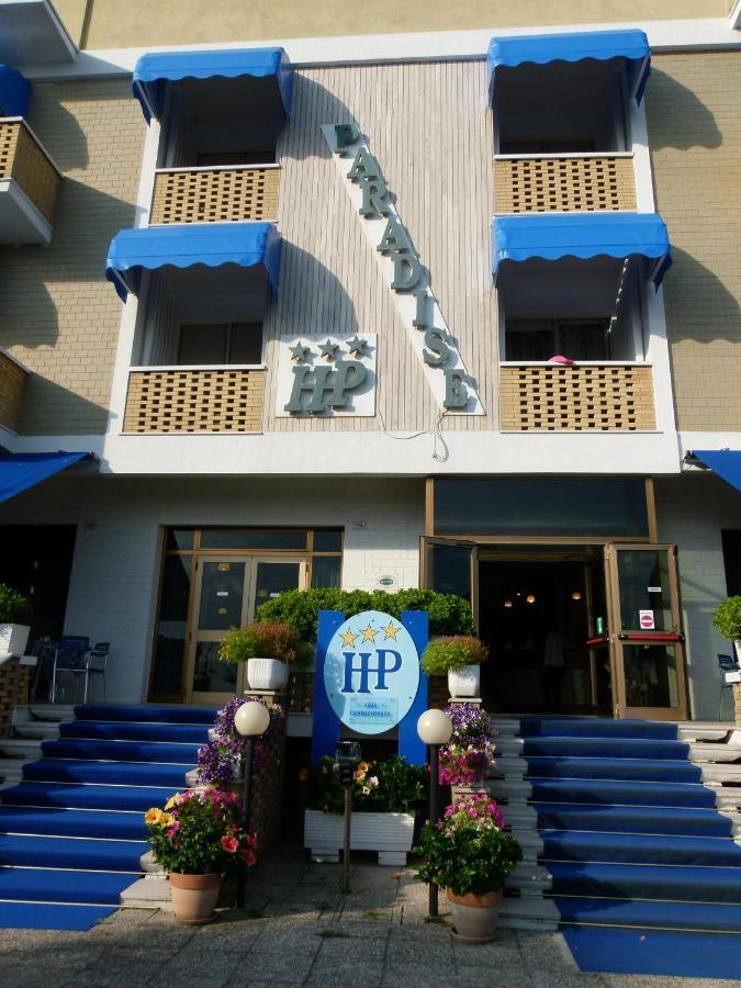 Hotel Paradise Fano Bagian luar foto
